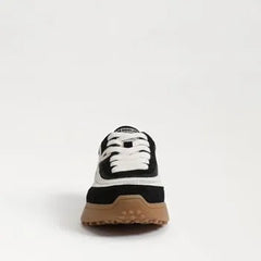 Luna Sneaker
