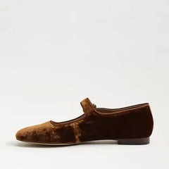 Michaela Mary Jane Flat