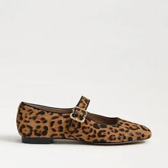 Michaela Mary Jane Flat
