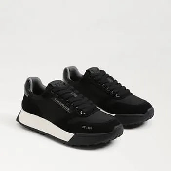 Layla Sneaker