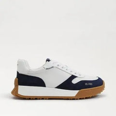 Layla Sneaker